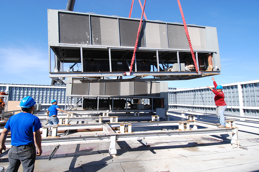 contractors-deinstalling-roof-top-units-because-of-data-center-demolition-plano-tx